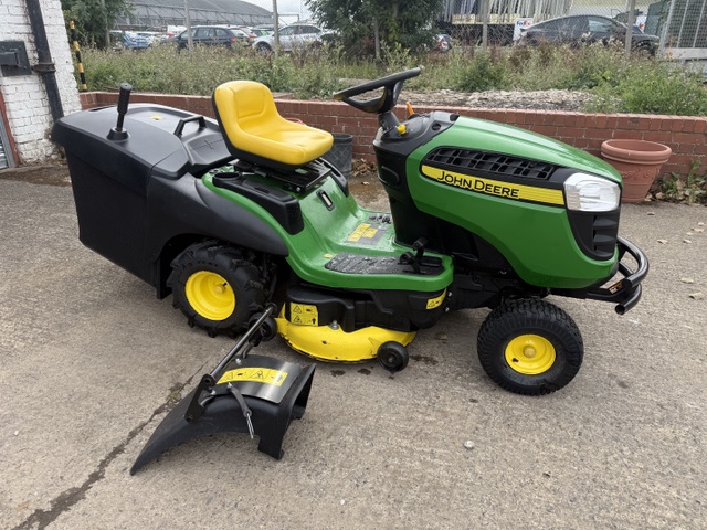 John Deere X166R